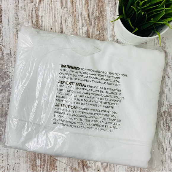 Set of 2 Trent Austin Designs White Curtain Panels 52 x 96 NEW NWT - Picture 3 of 4